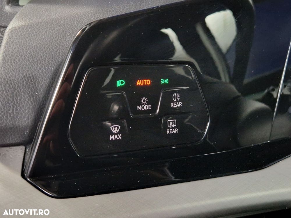 Volkswagen Golf 1.0 TSI Life - 21