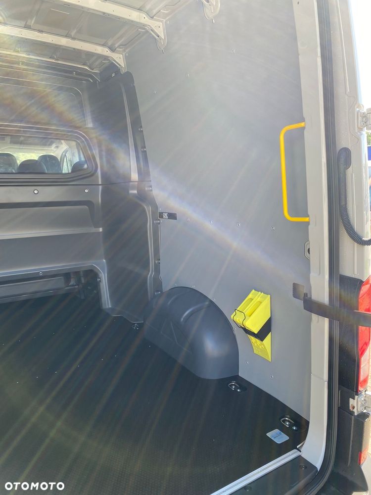 Volkswagen Crafter - 14