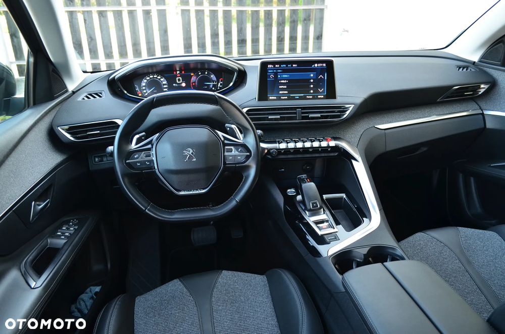 Peugeot 3008 BlueHDi 130 Stop & Start EAT8 Allure - 11