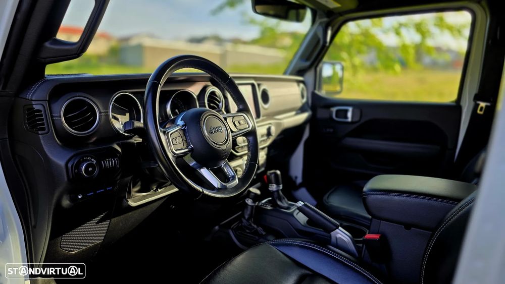 Jeep Wrangler Unlimited - 14