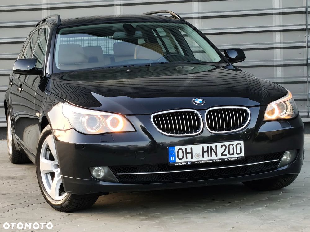 BMW Seria 5 523i Edition Exclusive - 1