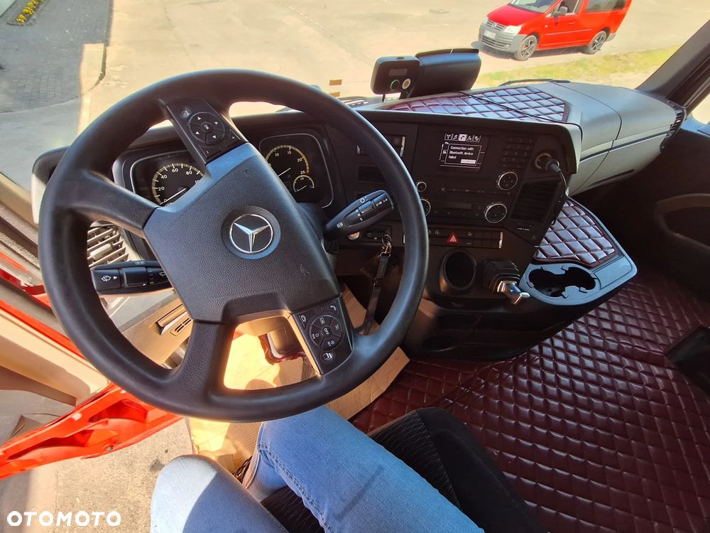 Mercedes-Benz ACTROS - 5