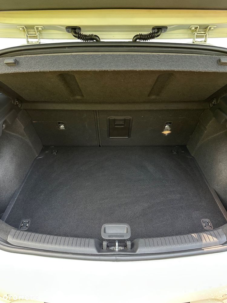 Hyundai i30 1.4 T-GDI Premium DCT - 18