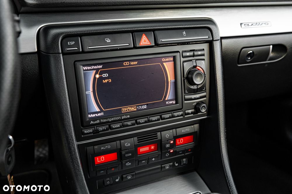 Audi A4 Avant 2.0 TDI DPF Quattro - 33