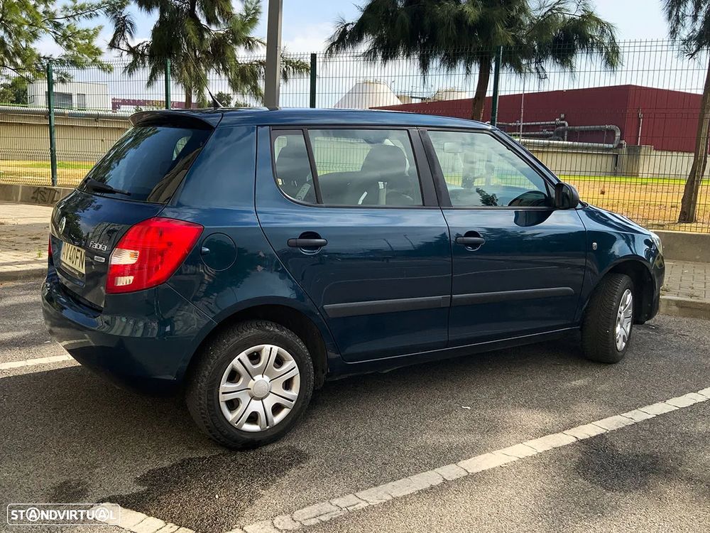 Skoda Fabia 1.2 HTP Active - 3