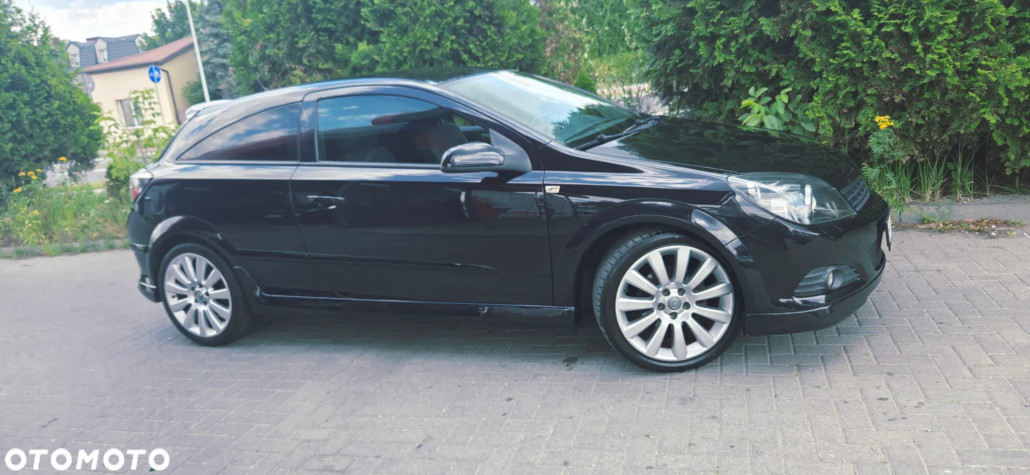 Opel Astra GTC 1.8 Cosmo - 21
