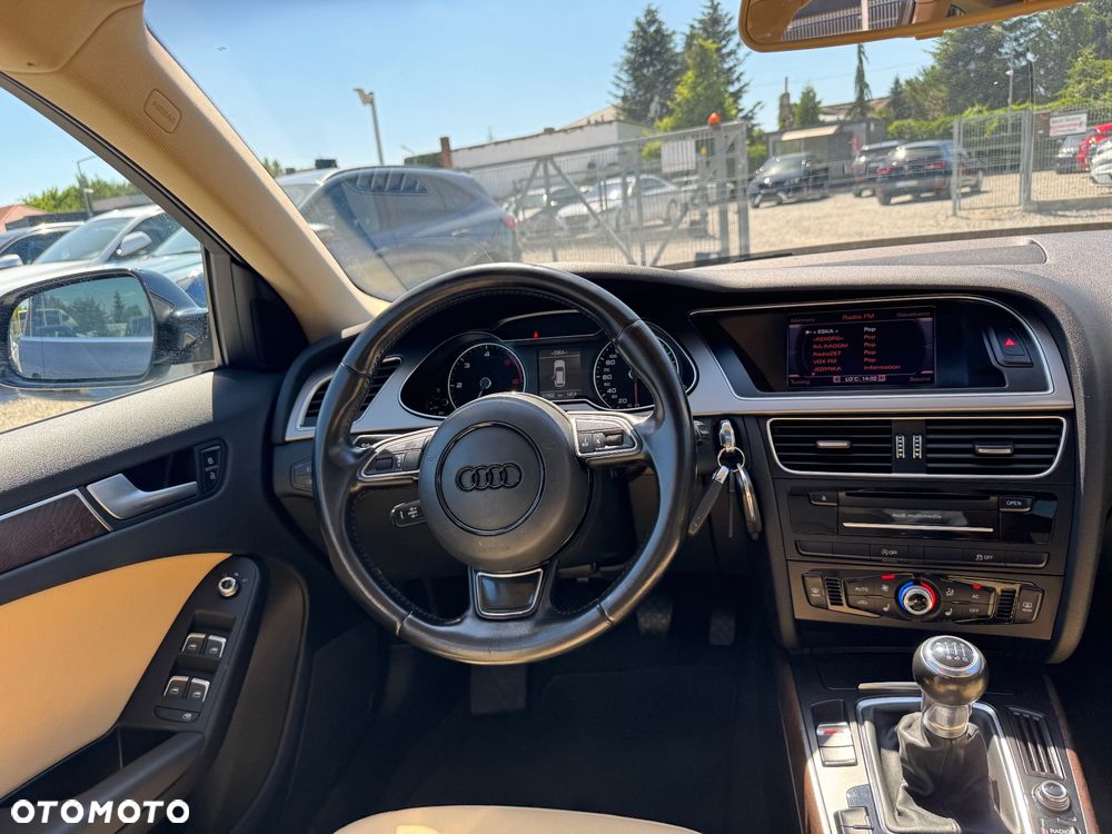 Audi A4 Avant 3.0 TDI DPF quattro S line Sportpaket - 4