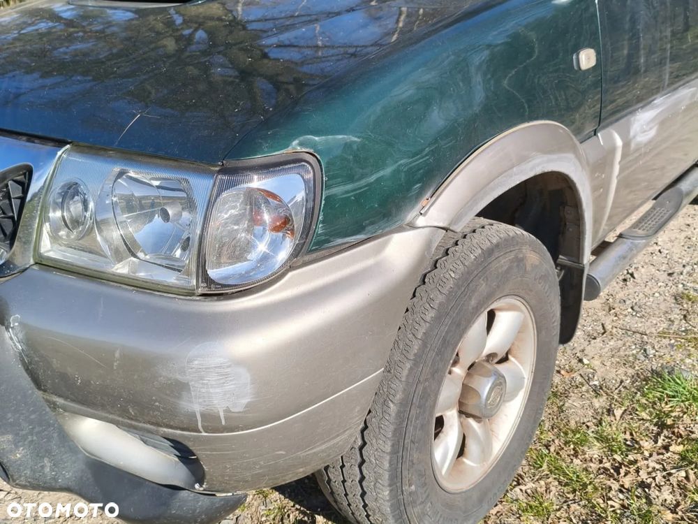 Nissan Terrano 2.7 TDi Comfort - 8