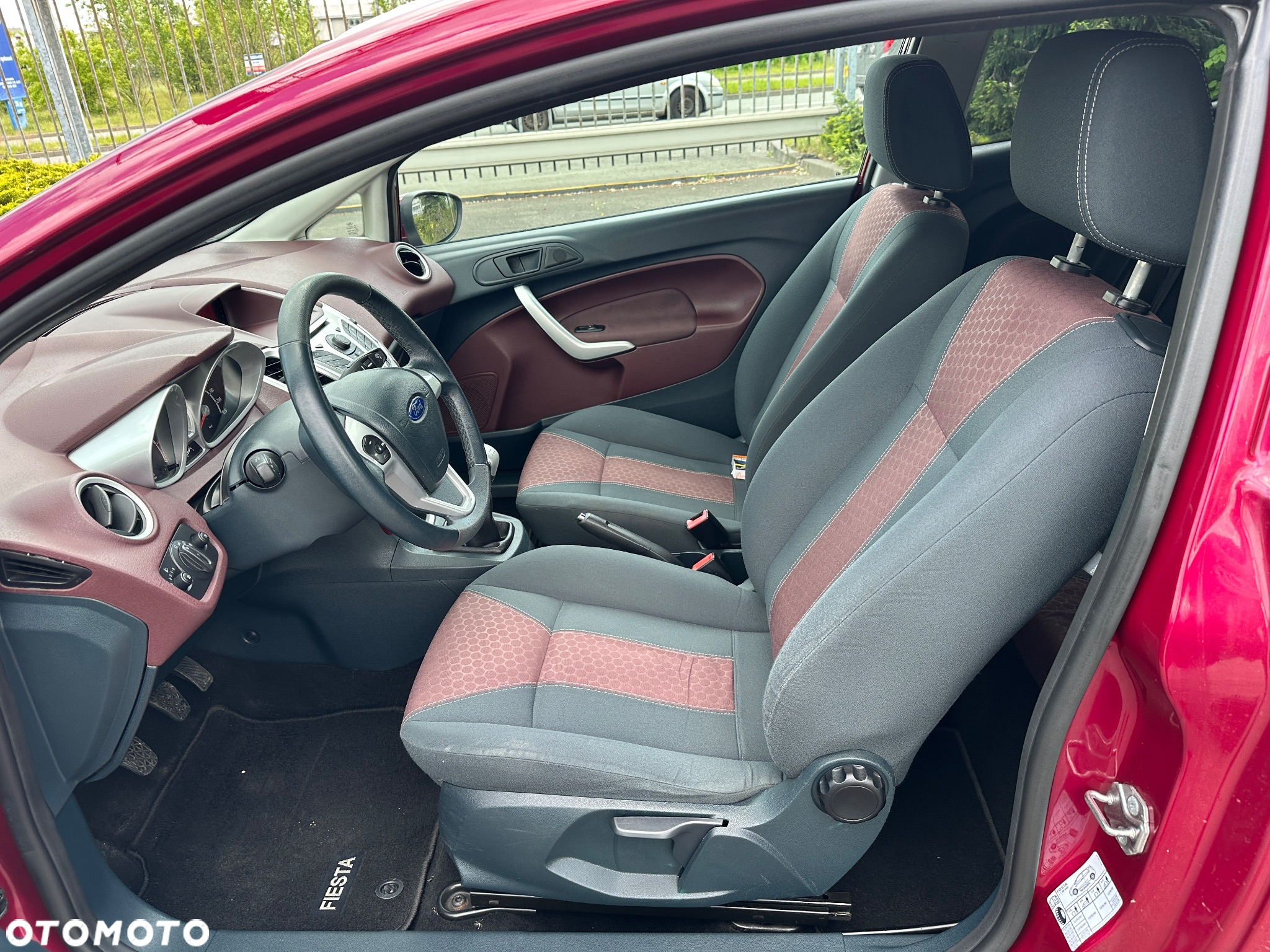 Ford Fiesta 1.4 Titanium - 10
