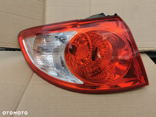 Lampa tylna lewa Hyundai Santa Fe II