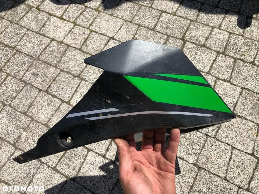 Kawasaki Z125 pług  bok osłona boczek