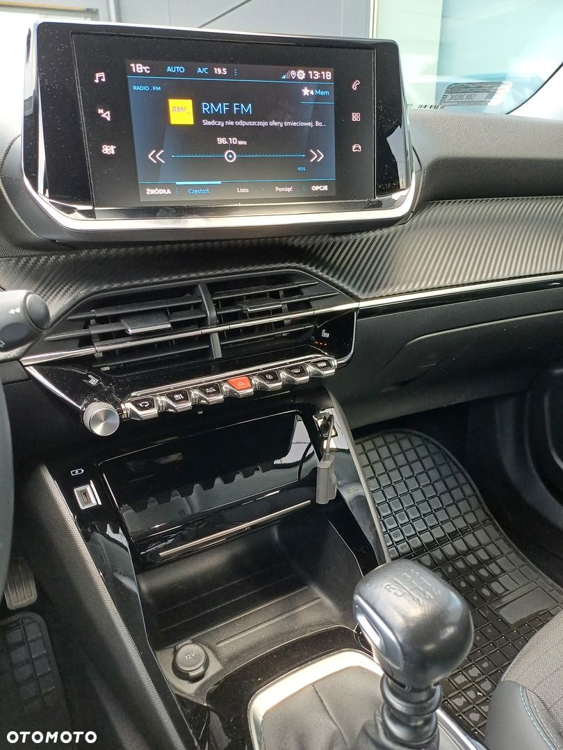 Peugeot 2008 - 15