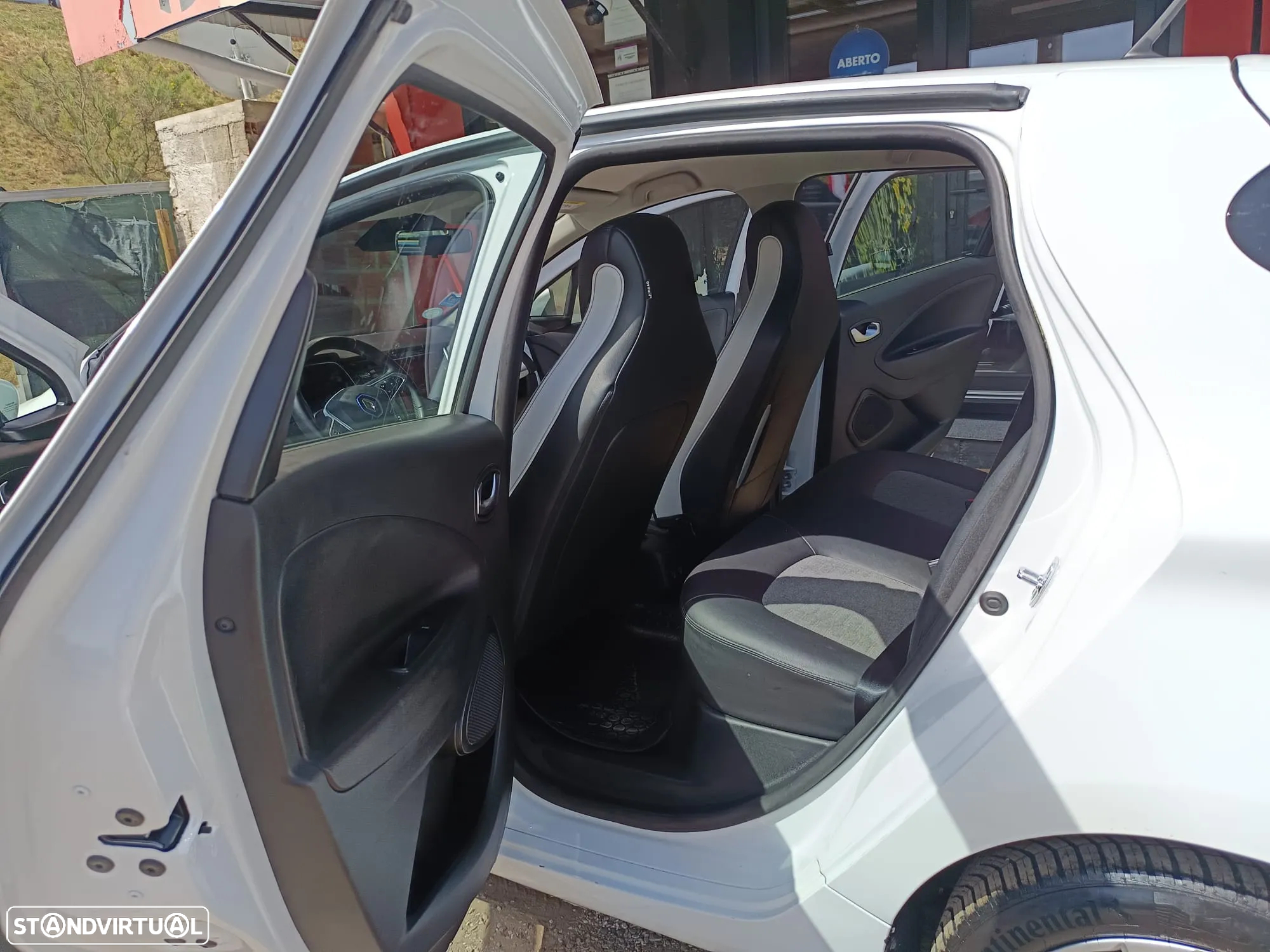 Renault Zoe (c/ Bateria) Limited 50 - 20