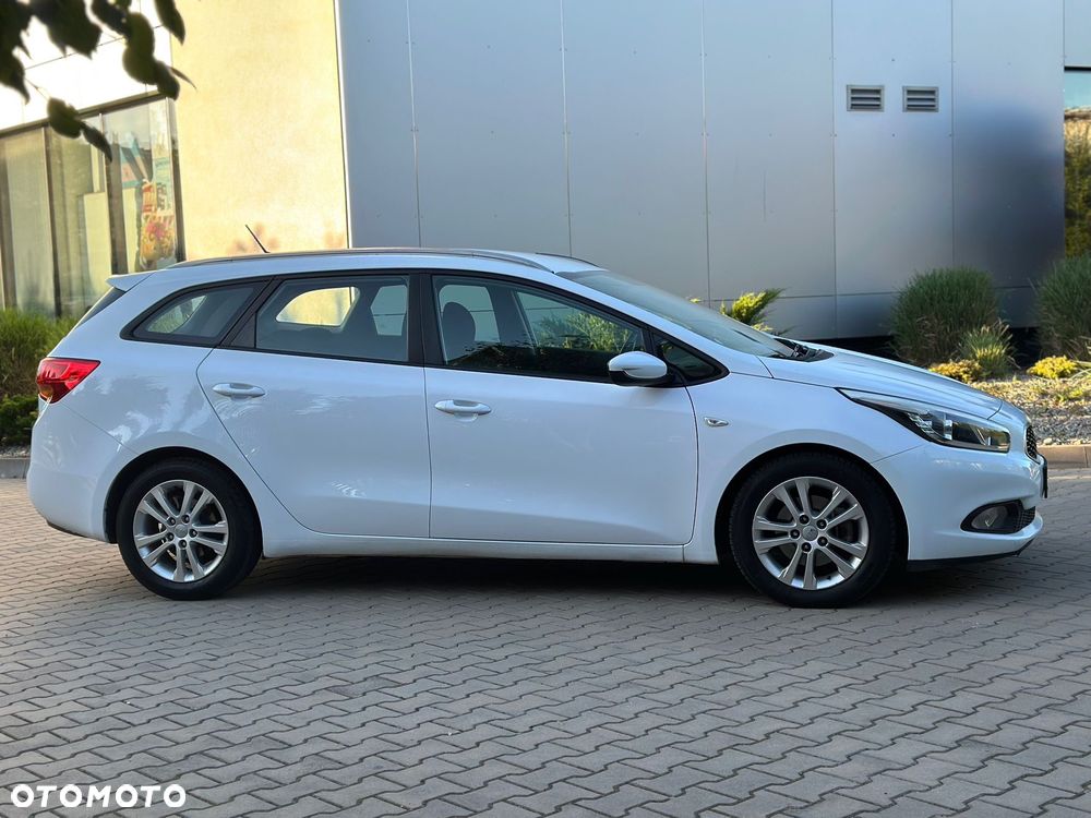 Kia Ceed Cee'd 1.4 L - 5
