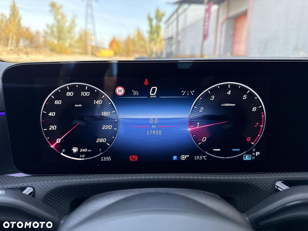 Mercedes-Benz CLA - 24