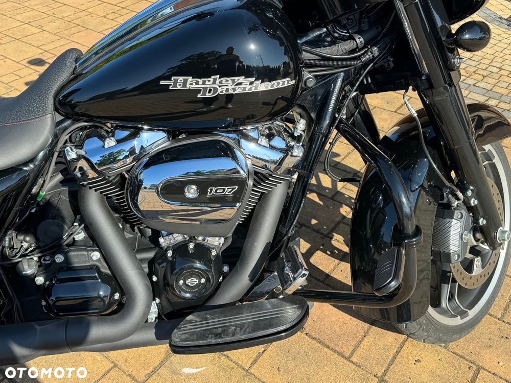 Harley-Davidson Touring Street Glide - 5