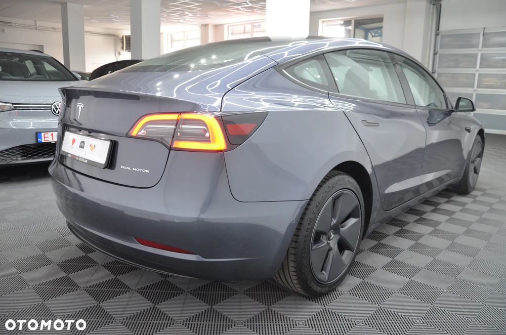 Tesla Model 3 Langstreckenbatterie Allradantrieb Dual Motor - 7