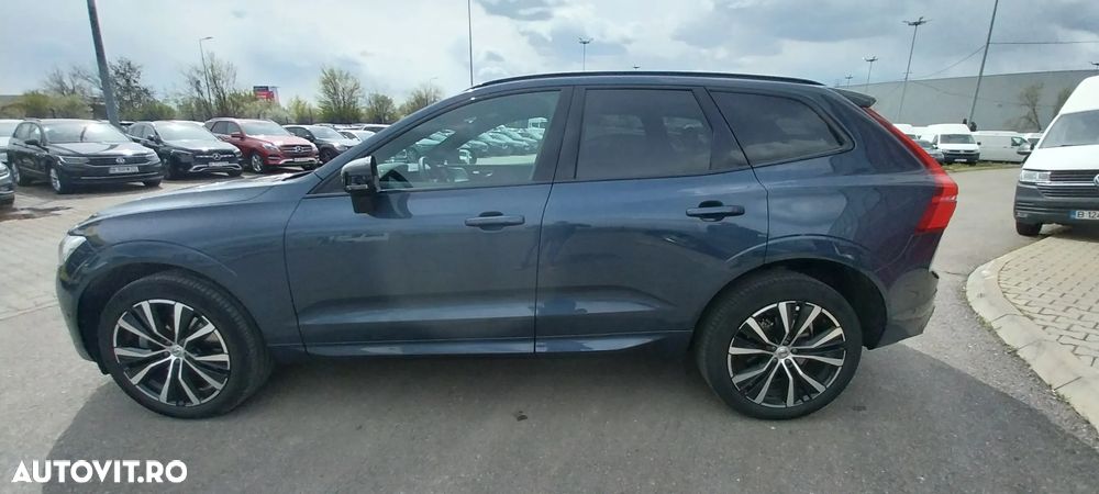 Volvo XC 60 B4 D AWD Ultimate Dark - 4