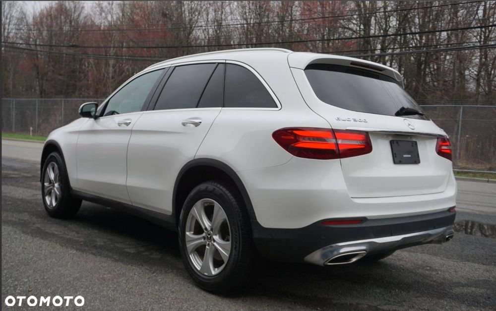 Mercedes-Benz GLC - 9