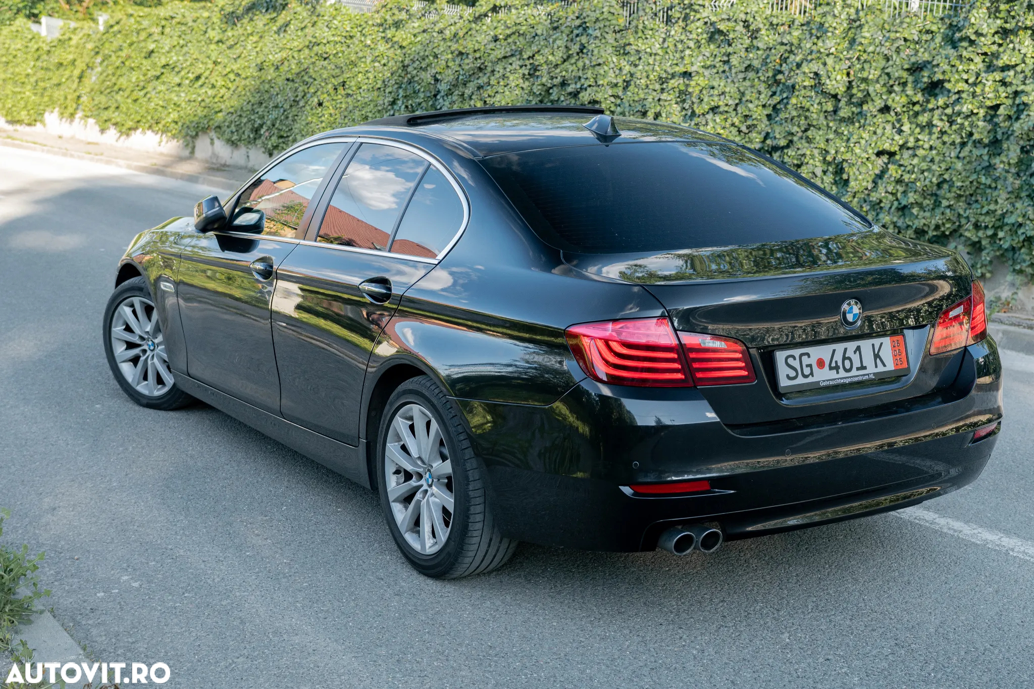 BMW Seria 5 520d xDrive - 11