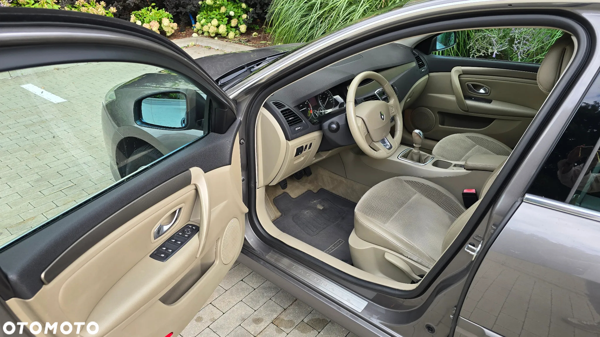 Renault Laguna 2.0 DCi Privilege - 8