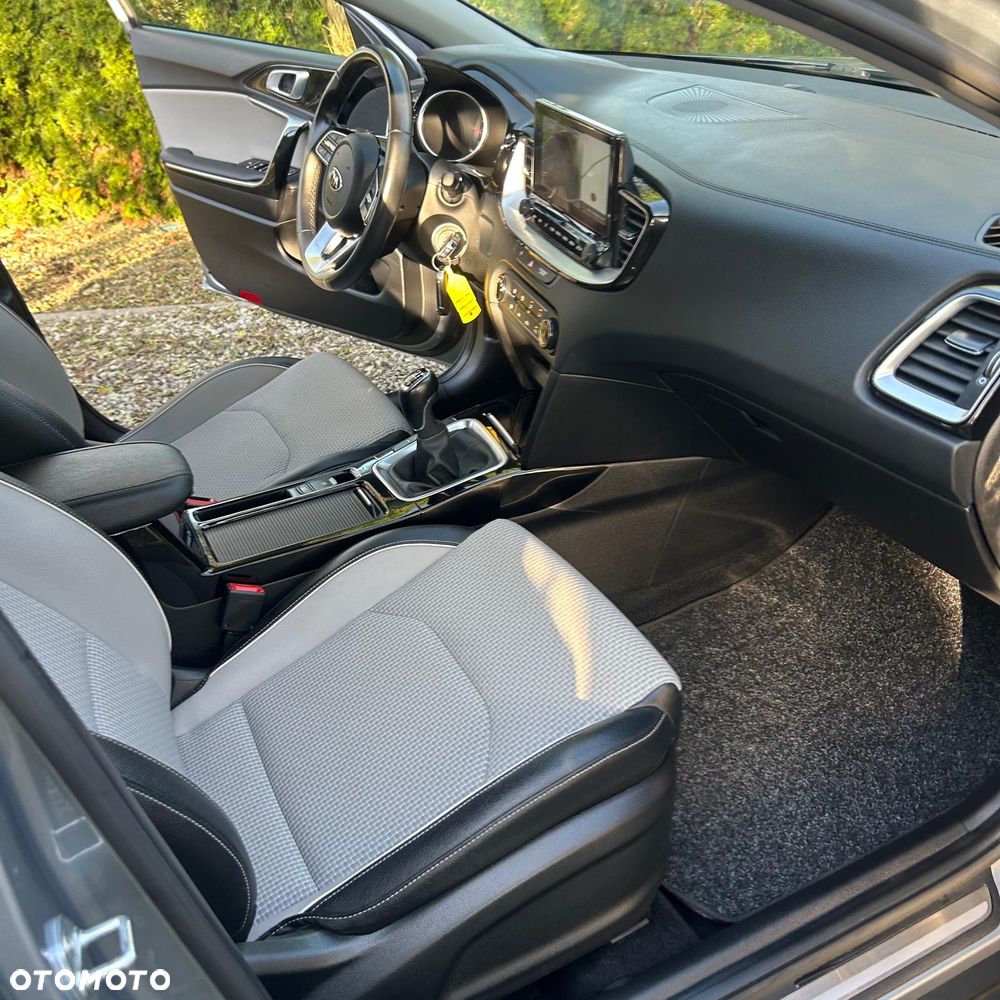 Kia XCeed 1.0 T-GDI OPF EDITION 7 - 27