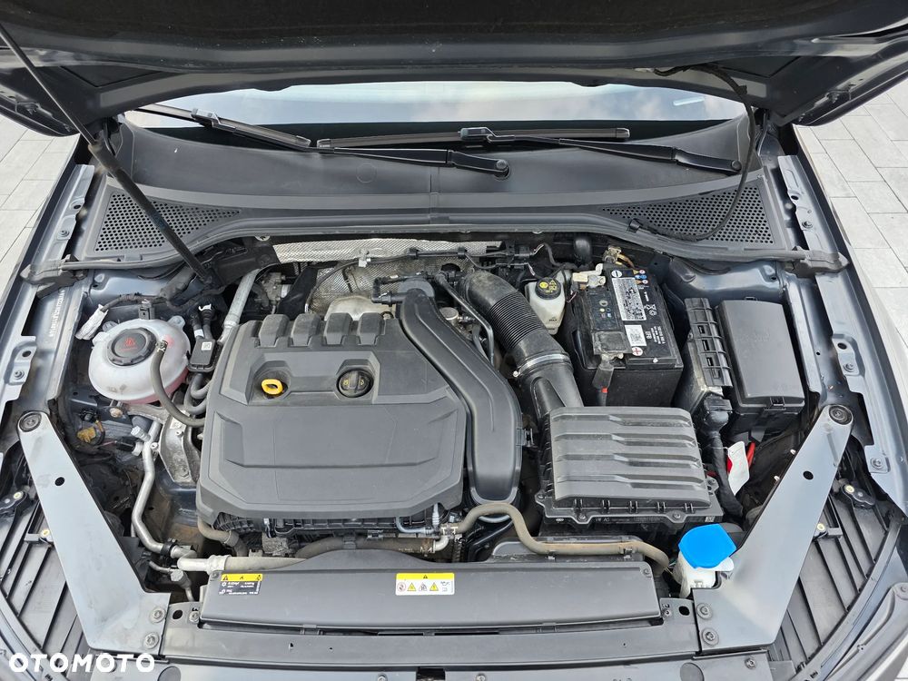 Volkswagen Passat - 36