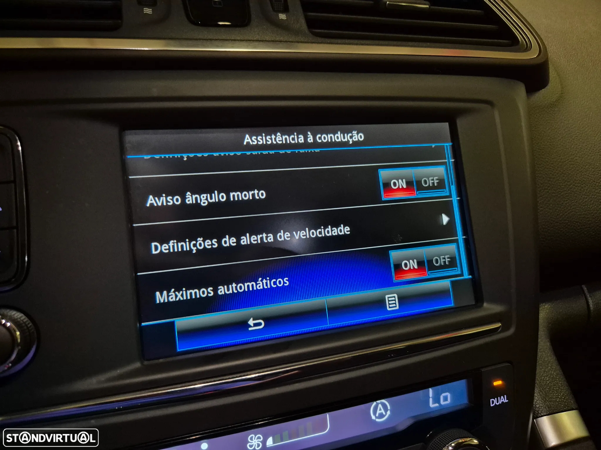 Renault Kadjar Energy dCi 110 EDC LIMITED - 16