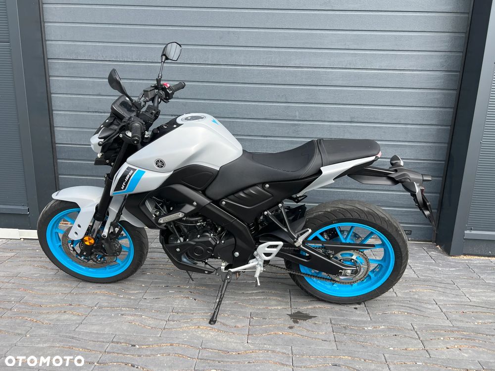 Yamaha MT - 8