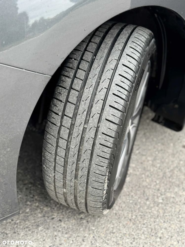 Toyota Verso 1.8 Premium 7os - 19