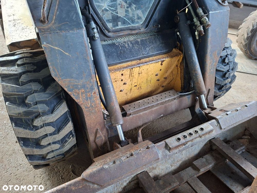 New Holland Ls 180 4X4 - 33