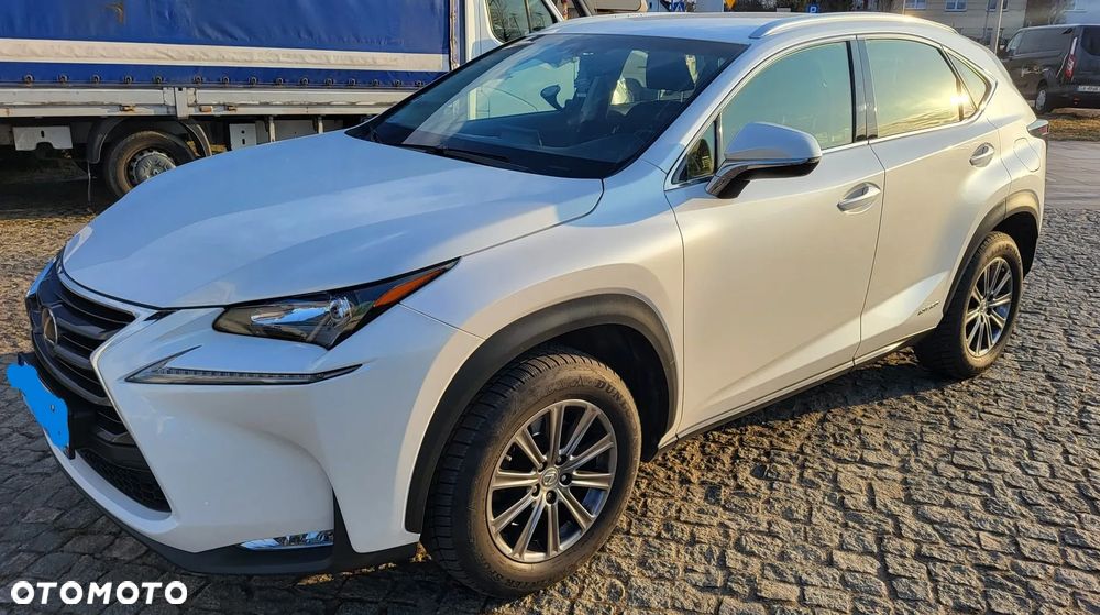 Lexus NX - 2