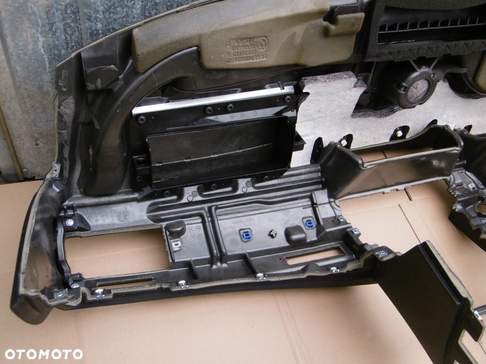 Deska rozdzielcza konsola czarna BMW e60 e61 03.2007-2010 LCI lift polift - 13