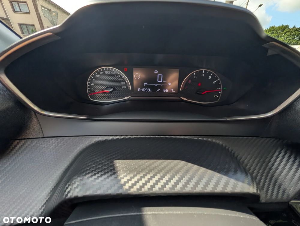 Peugeot 208 BlueHDi 100 Active - 28