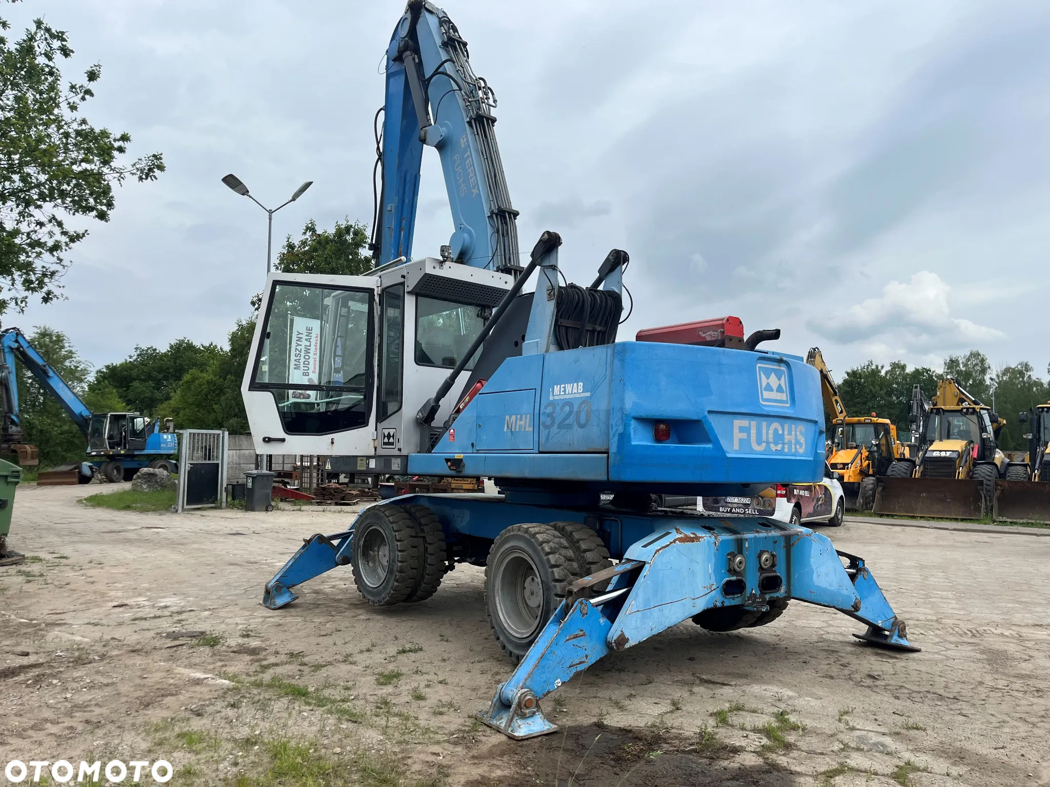 Fuchs MHL320 - 3