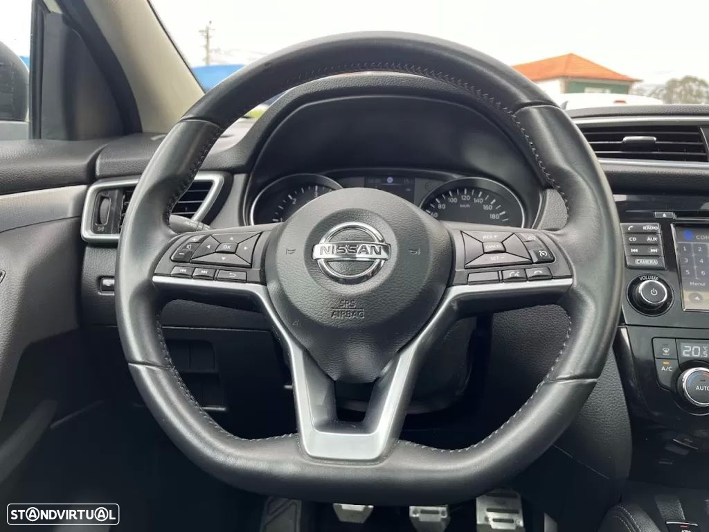 Nissan Qashqai 1.5 dCi N-Connecta 18 - 15