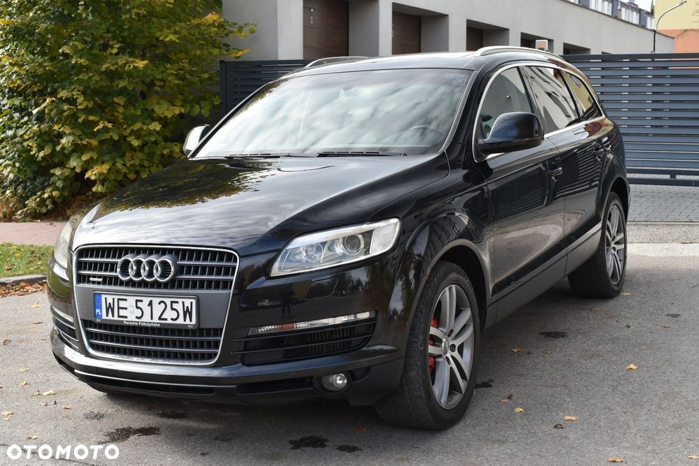 Audi Q7 - 1