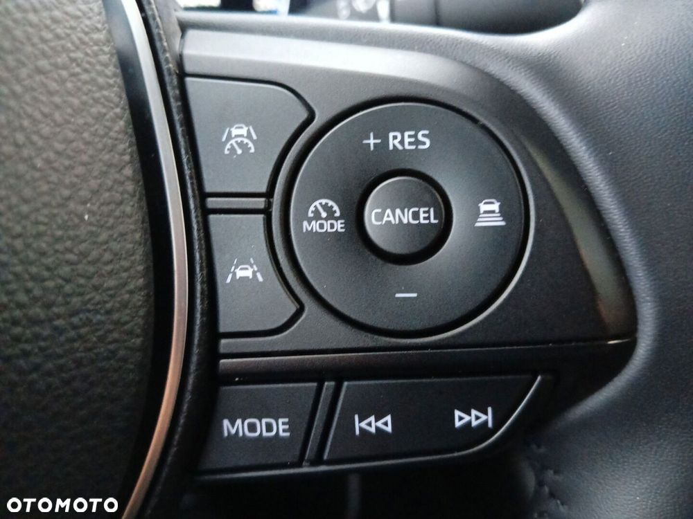Toyota Corolla 1.8 Hybrid Style - 18