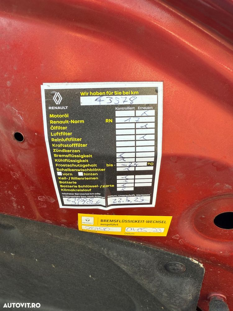 Dacia Sandero SCe 75 Essential - 8