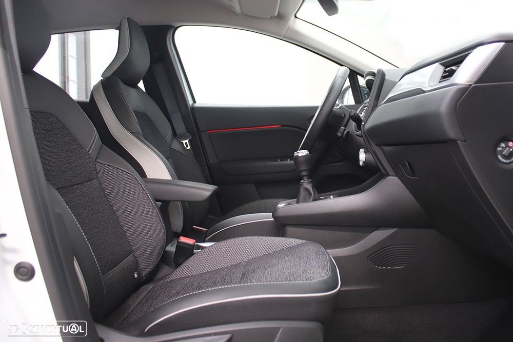 Renault Captur 1.0 TCe Techno Bi-Fuel - 22