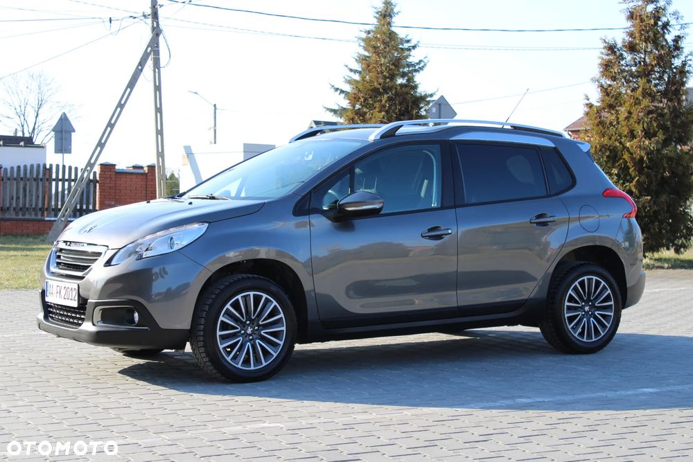 Peugeot 2008 1.2 VTi Allure - 2