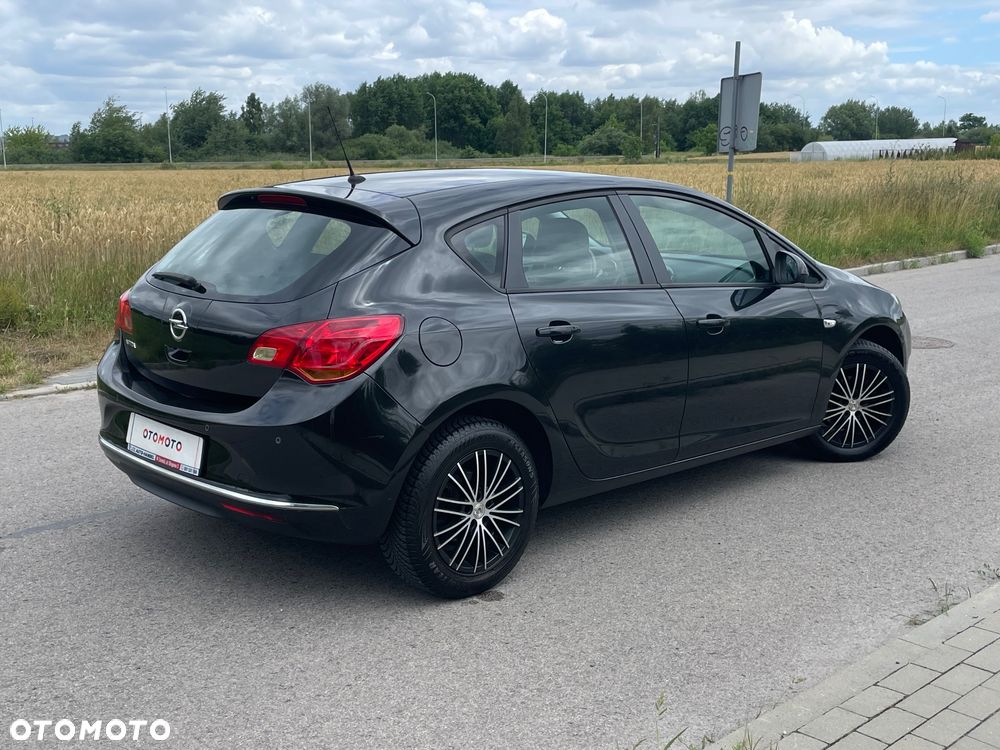 Opel Astra 1.4 Turbo Innovation - 19