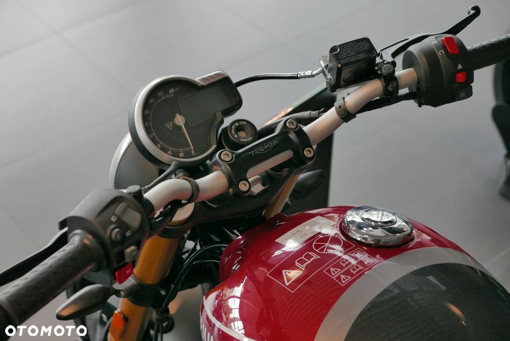 Triumph Inny - 4