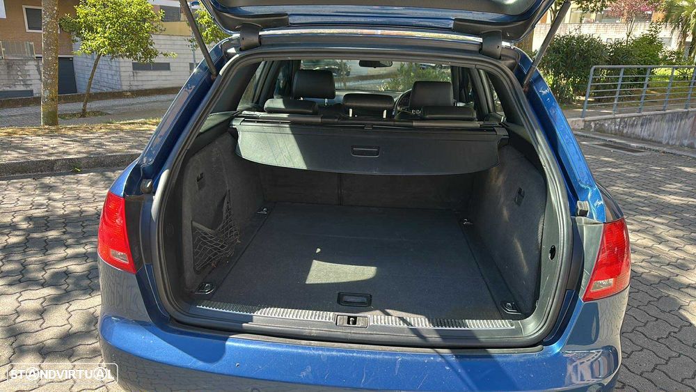 Audi A4 Avant 2.0 T FSI - 10