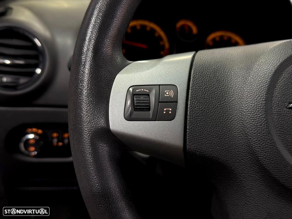 Opel Corsa 1.2 Enjoy - 11