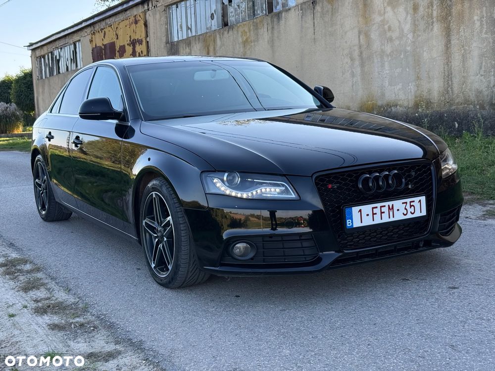 Audi A4 Limousine - 13