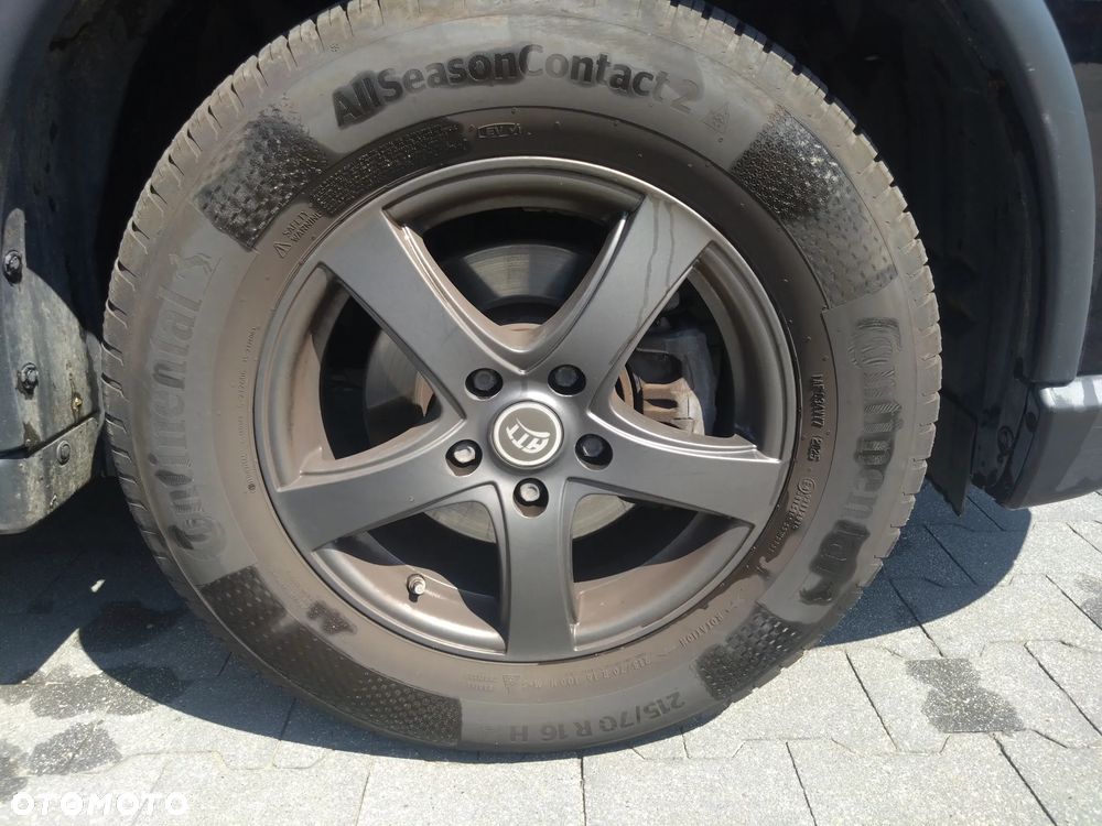 Mitsubishi Outlander 2.0 Invite + 2WD - 21