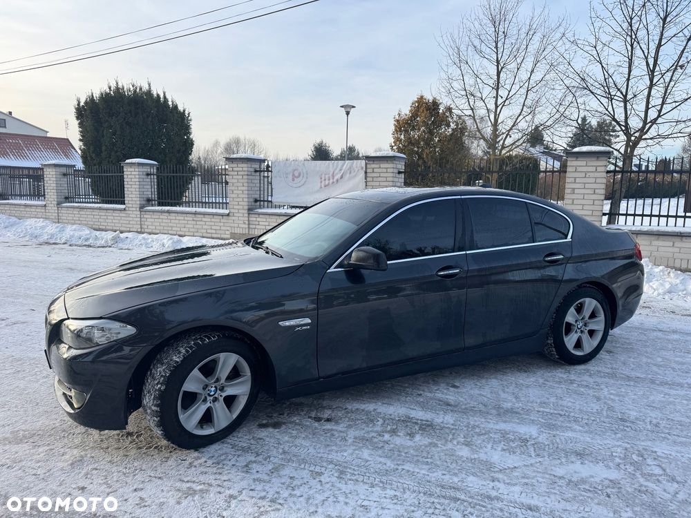 BMW Seria 5 528i xDrive - 5