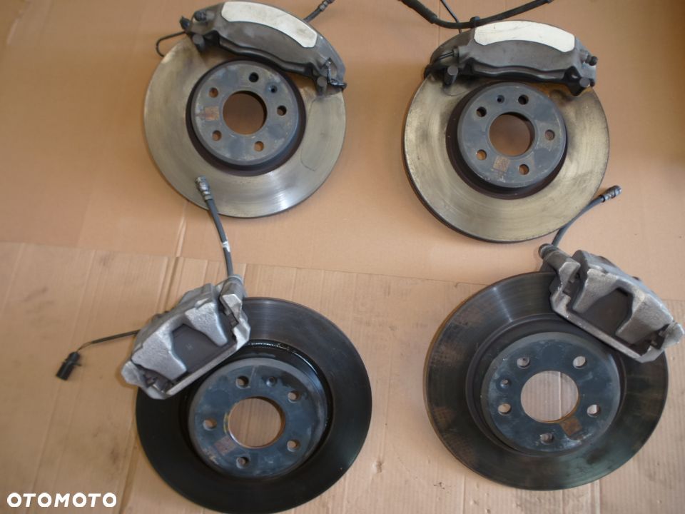 ZACISK HAMULCOWY BREMBO TARCZA  AUDI A5 A4 B9 8W0  gwa!!! - 1
