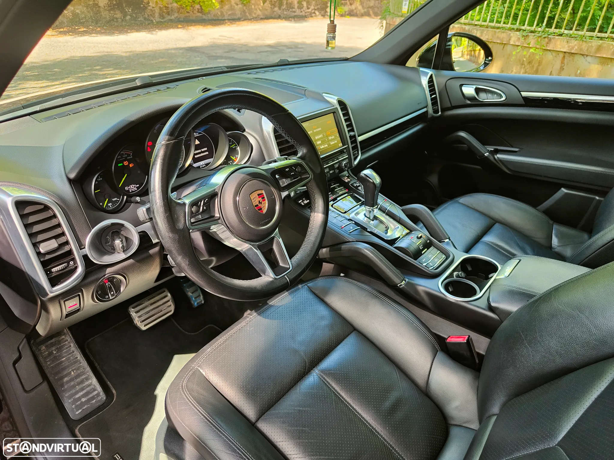 Porsche Cayenne S Hybrid - 10